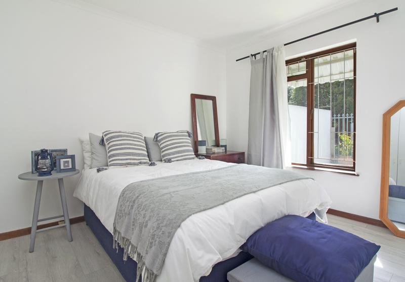 2 Bedroom Property for Sale in Fish Hoek Western Cape